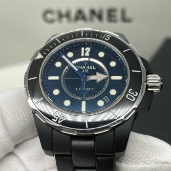 Chanel J12 (1084)