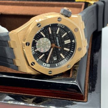 Audemars Piguet - Royal Oak Offshore Diver (0084)