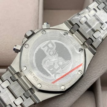 Audemars Piguet - Royal Oak Chronograph Quartz Engraving (0015)