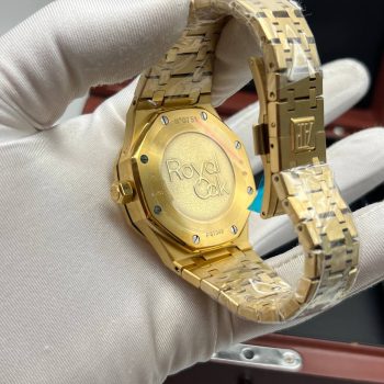 Audemars Piguet - Royal Oak Dual Time (0047.1)