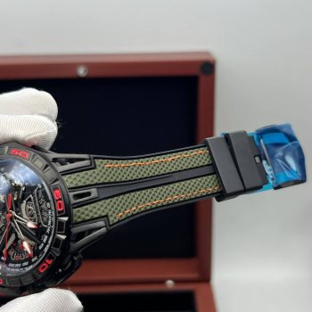 Roger Dubuis — Excalibur Spider Revuelto (8901.3)