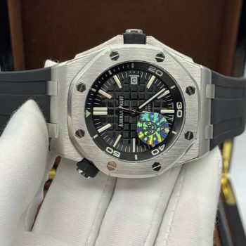 Audemars Piguet - Royal Oak Offshore Diver (0087)