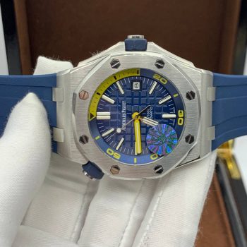 Audemars Piguet - Royal Oak Offshore Diver (0086)