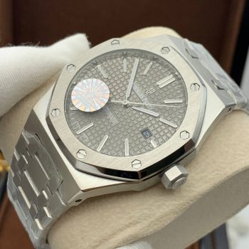 Audemars Piguet - Royal Oak Selfwinding (0140)