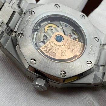 Audemars Piguet - Royal Oak Selfwinding (0140)