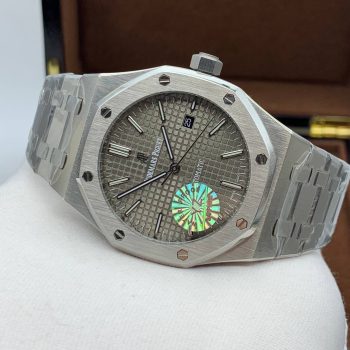 Audemars Piguet - Royal Oak Selfwinding (0140)