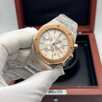 Audemars Piguet - Royal Oak Chronograph (0011.1)