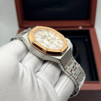 Audemars Piguet - Royal Oak Chronograph (0011.1)