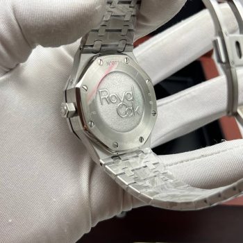 Audemars Piguet - Royal Oak Dual Time (0045)