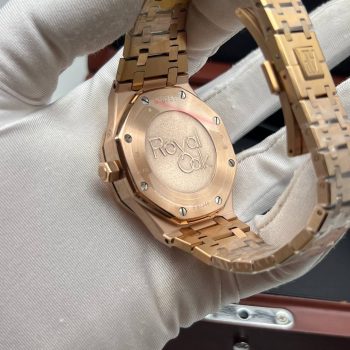 Audemars Piguet - Royal Oak Dual Time (0046.2)