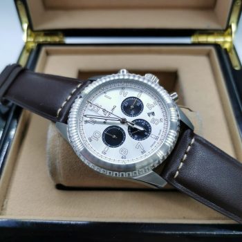 Breitling - Aviator 8 B01 Chronograph (0229)