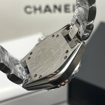Chanel J12 - Caliber 12.1 (1094.1)