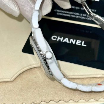 Chanel J12 CALIBER J12.20 (1079)