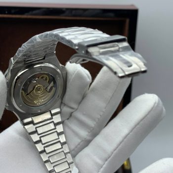 Patek Philippe - Nautilus (8116)