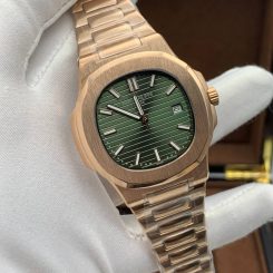 Patek Philippe - Nautilus (8117.4)