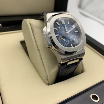 Patek Philippe - Nautilus 5712 Moonphase (8102.3)