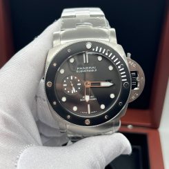 Panerai Submersible - PAM02068 (8439)