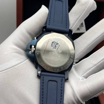 Panerai — Submersible QuarantaQuattro Luna Rossa Ti-Ceramitech (8401.1)