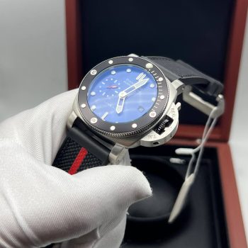 Panerai — Submersible QuarantaQuattro Luna Rossa Ti-Ceramitech (8401.2)