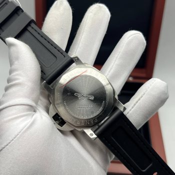 Panerai — Submersible QuarantaQuattro Luna Rossa Ti-Ceramitech (8401.2)