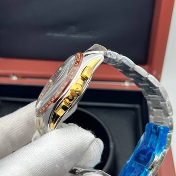 Rado — Hyperchrome Chronograph (8667.8)